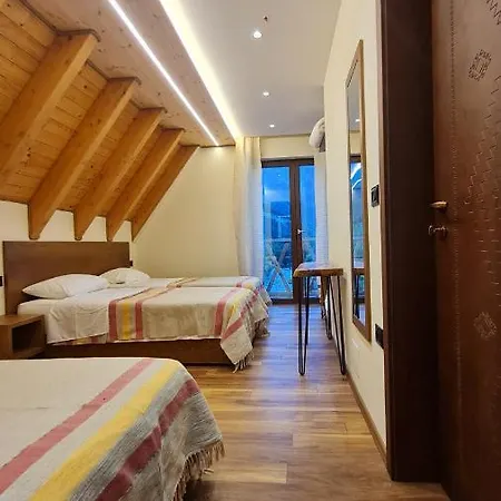 Neokulla - Hikers Hive فندق فالبني