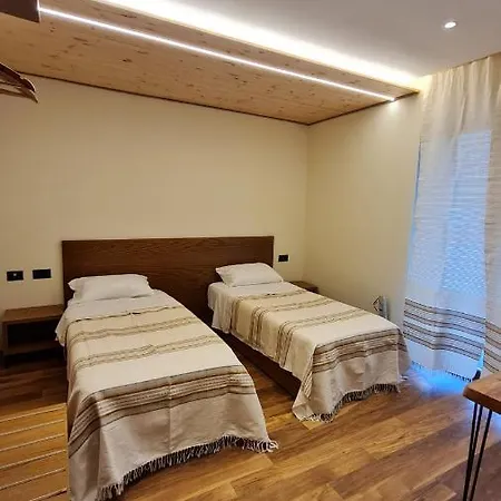 מלון Neokulla - Hikers Hive *