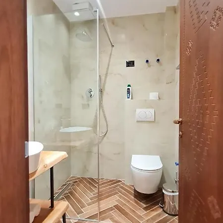 Neokulla - Hikers Hive